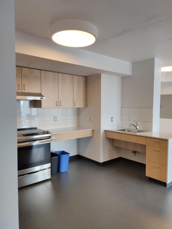 Toronto Metropolitan University-Daphne Cockwell Complex Residence Екстер'єр фото