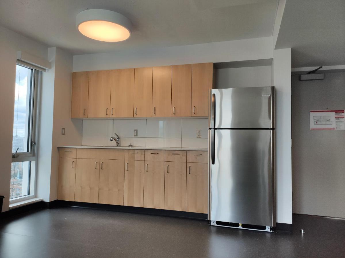 Toronto Metropolitan University-Daphne Cockwell Complex Residence Екстер'єр фото
