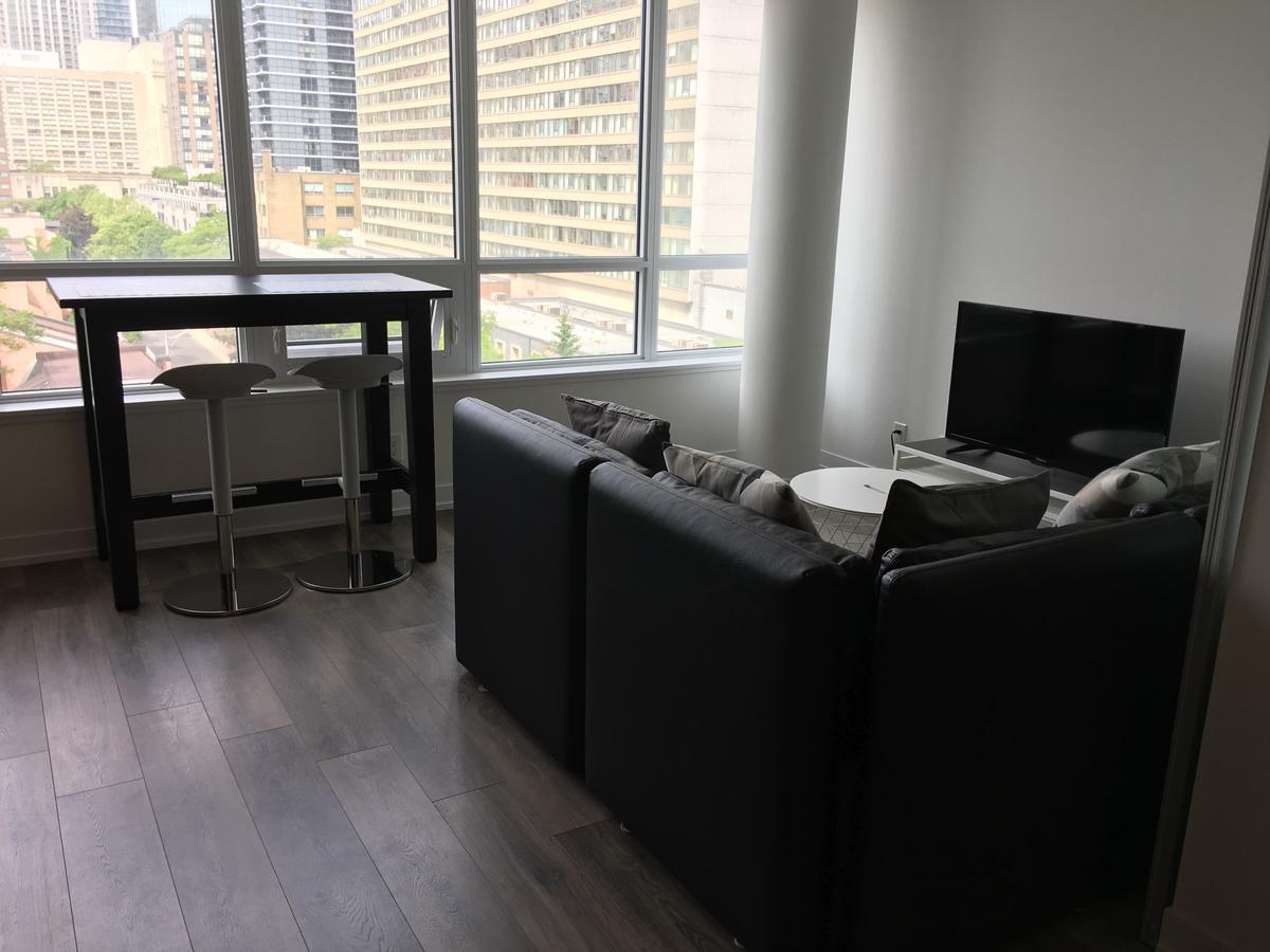 Toronto Metropolitan University-Daphne Cockwell Complex Residence Екстер'єр фото