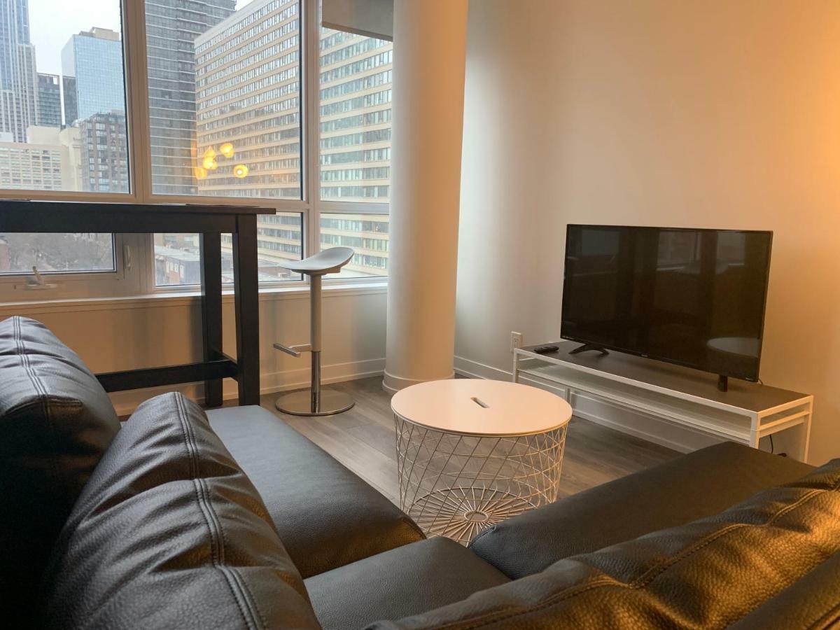 Toronto Metropolitan University-Daphne Cockwell Complex Residence Екстер'єр фото
